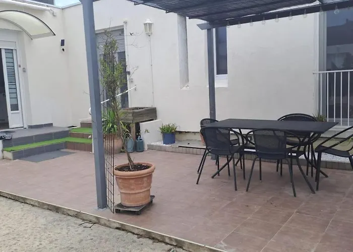 Maison paisible et ensoleillée Avignon